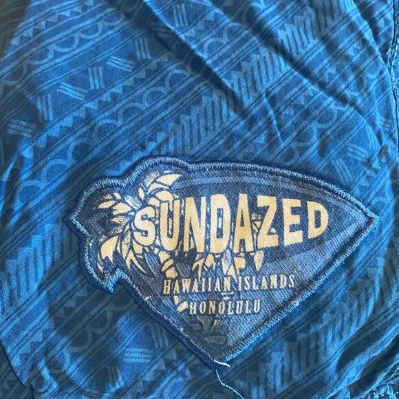 BOY'S 3T Clothing Mystery Box - Picture 3 of 13